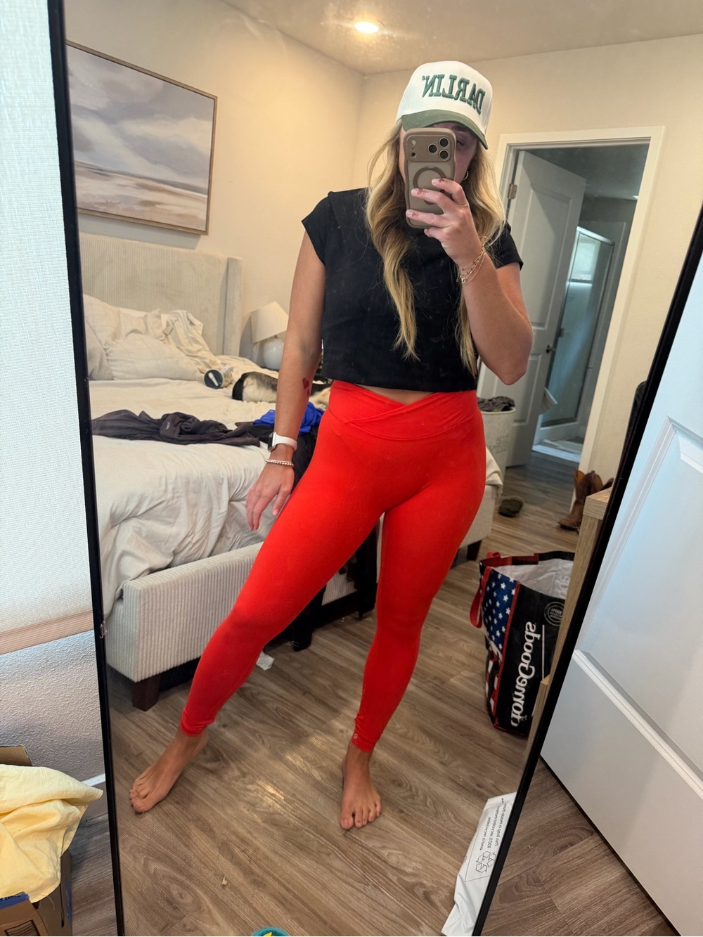 Unified Wrap Leggings | Muscle Mommy Red | Size S Short - Picture 2 of 5